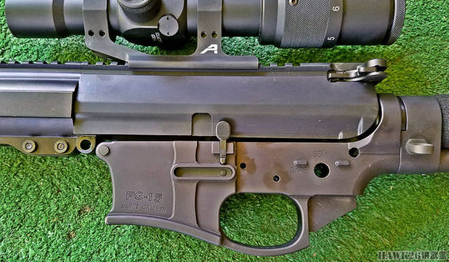 这是ar-10上机匣与ar-15下机匣的对比,可以看到ar