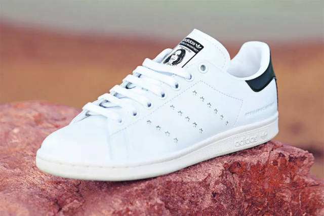 Stella McCartney x adidas Originals 联名款Stan Smith_手机搜狐网