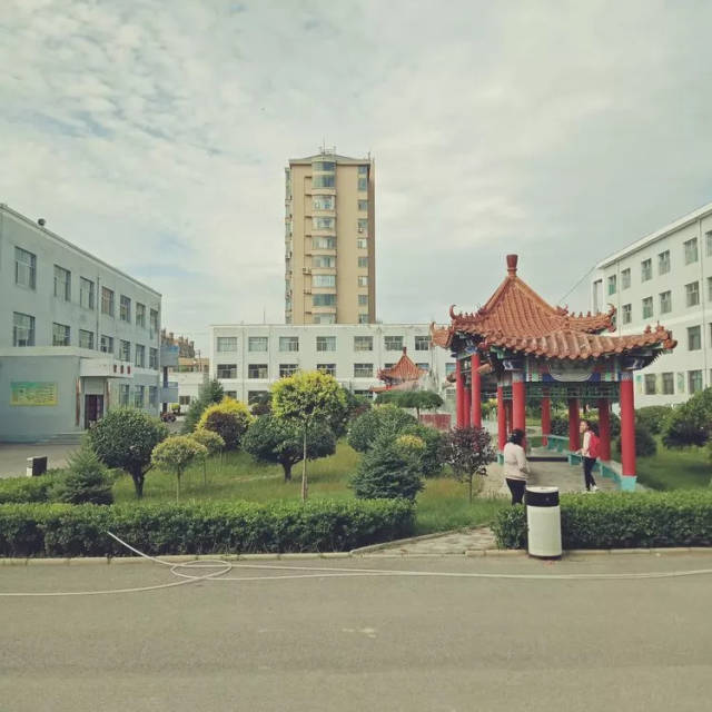 代县五中开学时拍到的一幕,看看有你家孩子吗?