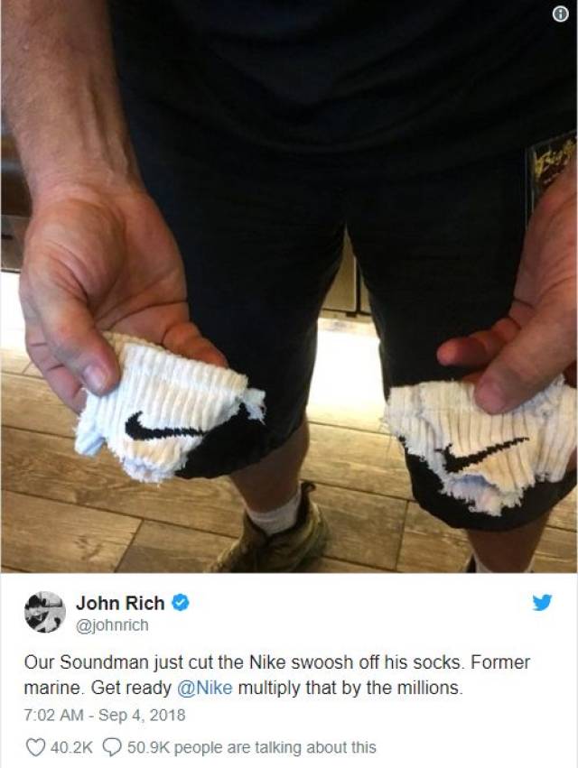 "你们将看到成千上万的袜子被剪破!