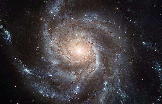 天文学家发现所有星系都有一个神秘的共同特征_手机搜狐网