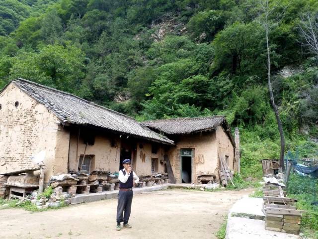 秦岭山里最真实的农家老房子,你还会羡慕这样的生活吗?