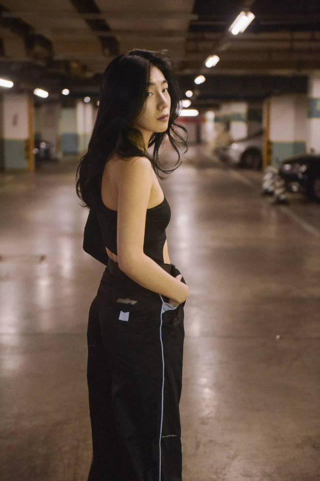 尚都soho,北京 孙曼龄,演员 一 @marilyn孙曼龄 styling 上衣|i  m