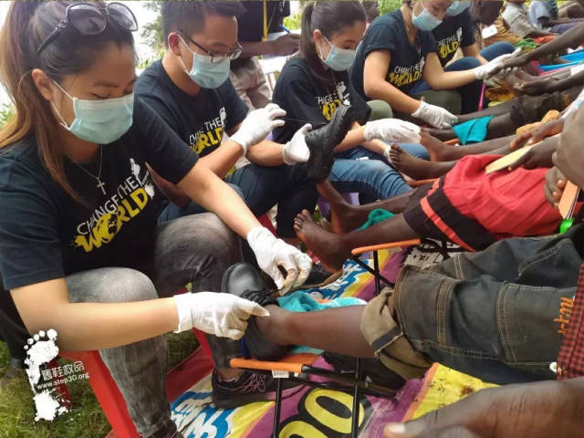 这个高度 只需要一双鞋就隔绝沙蚤的侵入!