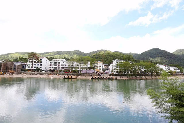 岩坦戴氏大宗 岩坦花海 屿北古村 源头村 林坑古村晚餐,住宿 岩坦戴氏