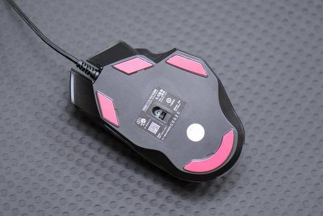 超好用吃鸡鼠标!血手幽灵j95体验测评