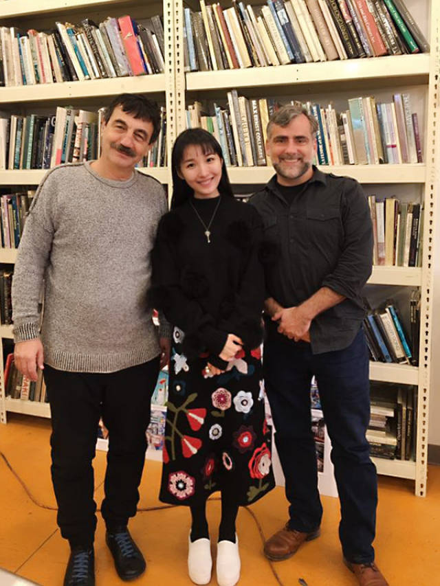 2017年1月,李童飞到波兰考察platige公司.