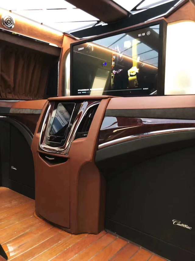 18款凯迪拉克凯雷德总统一号 曾一度是美国总统的座驾