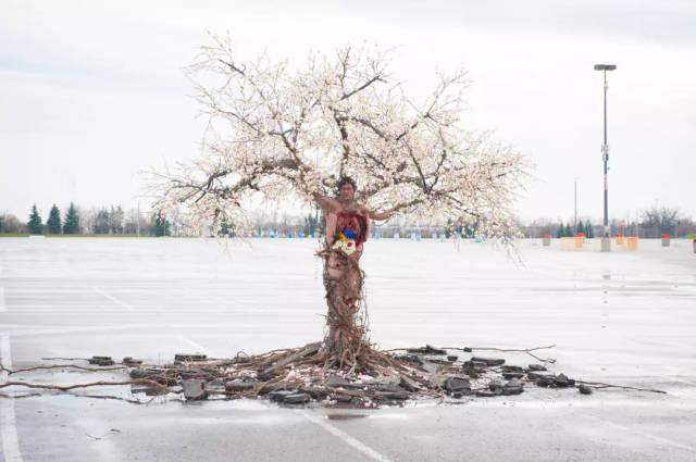 我之前在日本住过半年, 那段时间我喜欢看美剧《汉尼拔》,而且我萌生