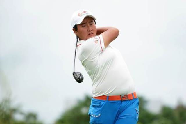 汇丰青少年总决赛首轮上演 张梓萌全场最低68杆