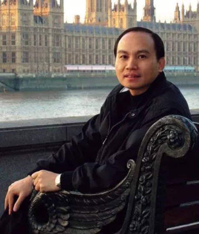 从谷饶走出去的集团董事长,张汉龙的创业人生.