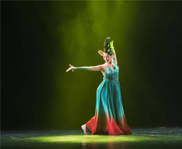 文艺家巡展丨⒁ 舞蹈家协会:刘迪