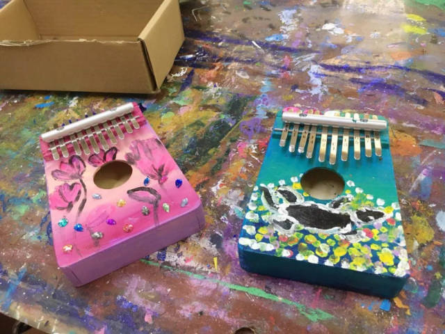 活动名称:手绘拇指琴(送卡祖笛)