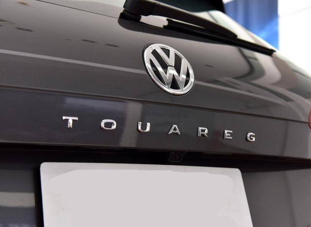 屁股带字母的全新途锐来了,奥迪q7你慌不慌?