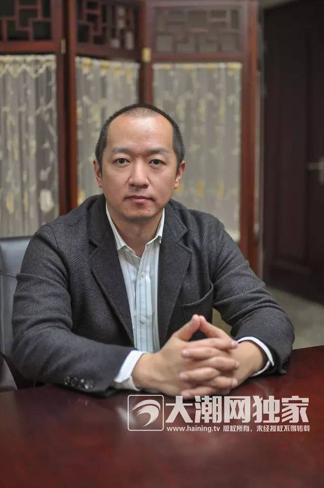 牛!海宁这对父子同时受到国家级表彰!父亲被授予终身成就奖!