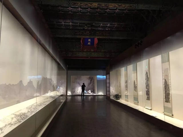中国古美術　大清国　大清国内務府造辦處　書卷　卷封箱　旧蔵　未拆封　仇英書巻 王原祁、王翬等清諸家國朝名賢書畫冊| Various Artists (Qing