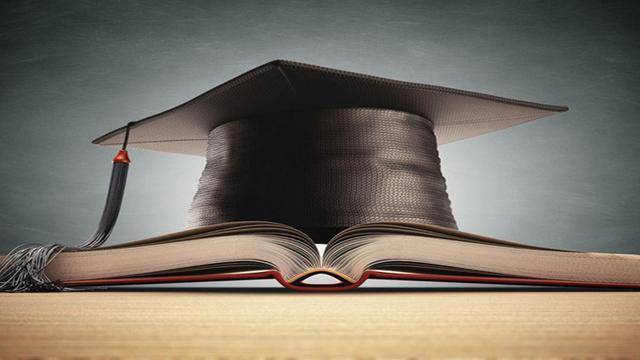 学历:考研究生的条件就是本科学历,具有国家承认的本科学历,只要有