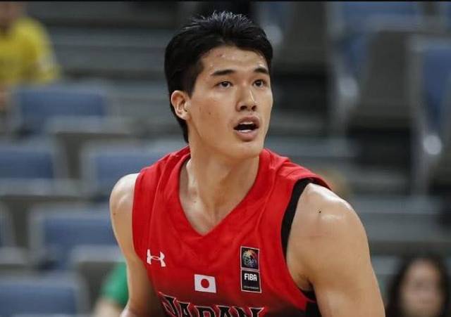 日本八村塁和渡边雄太世预赛表现惊人中国男篮需要重视他们