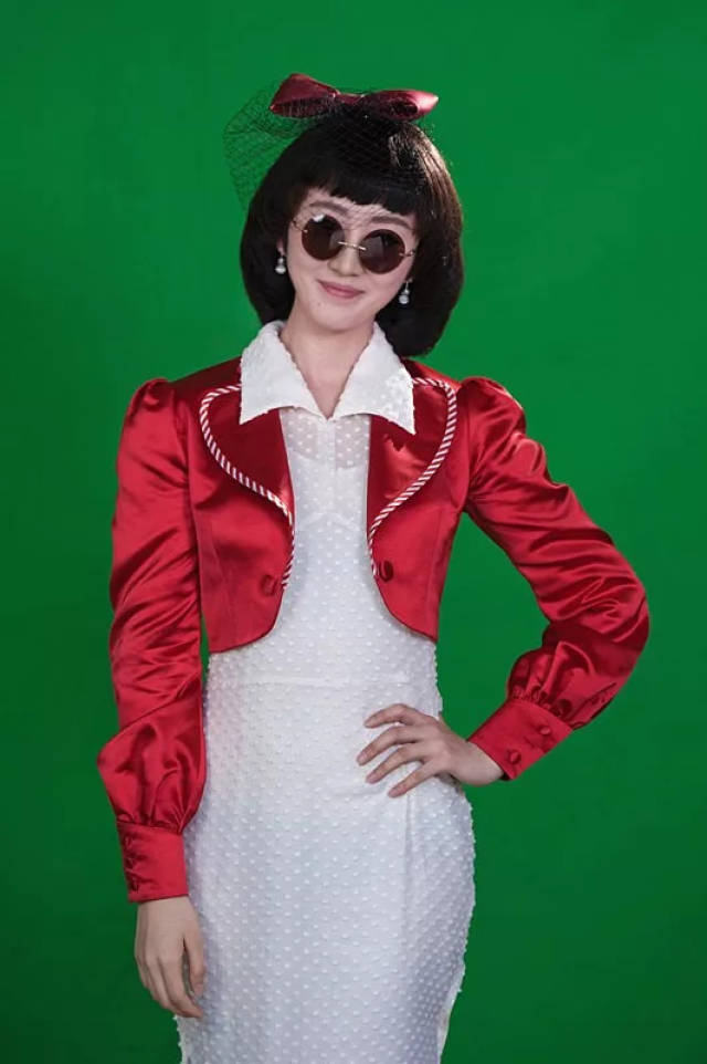 《誓盟》开播 张颖演绎"刁蛮女孩儿"张默涵