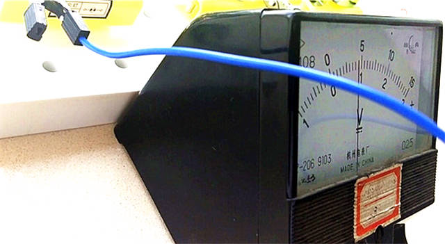 初中物理电流表上的这个小细节,初学者最易错!