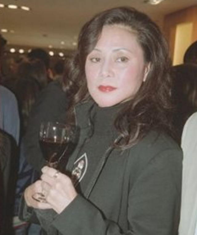 邝美宝