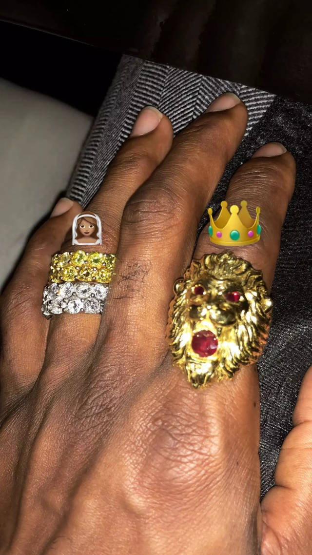 詹土豪我们做朋友吧!两枚钻戒闪瞎众人