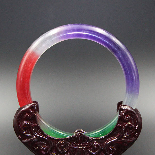 三色翡翠手镯如何鉴定真假_搜狐网