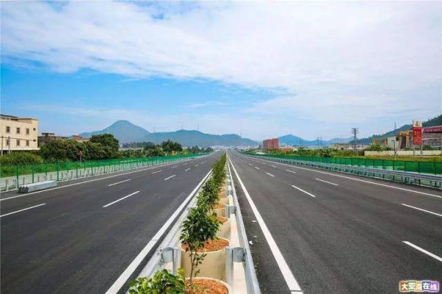 香港财政司长赴惠湾考察!意味着什么?选择大亚湾发展将是必然趋势?