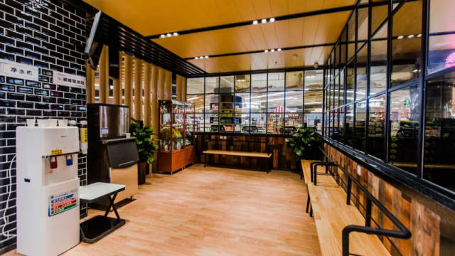 西亚和美超市震撼回归 咖啡馆般的购物超市 品鉴时尚精英生活