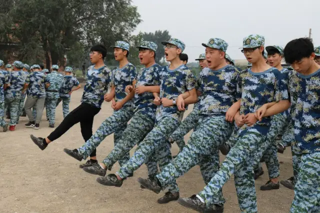 盛華基地:首鋼技師學院軍訓紀實