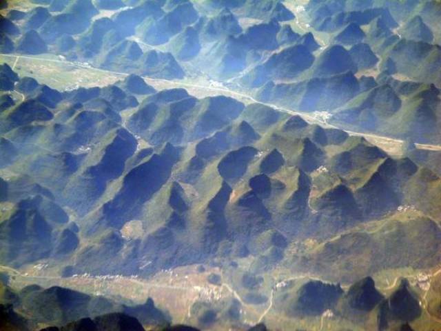 这个景区敢叫十万大山真的有十万座大山吗