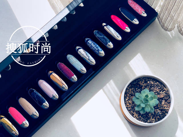 娇兰臻彩宝石唇膏系列