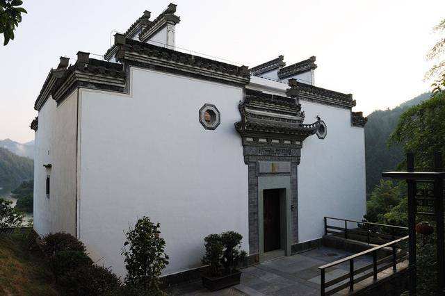 这才算是中式别墅,临山望水,徽派山水别墅,美到极致