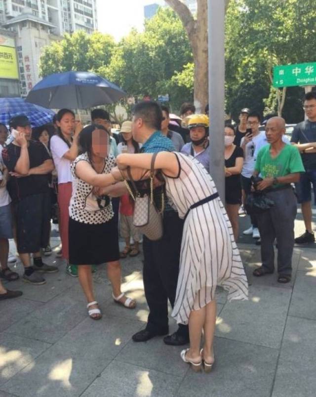 如何正确地殴打老公?