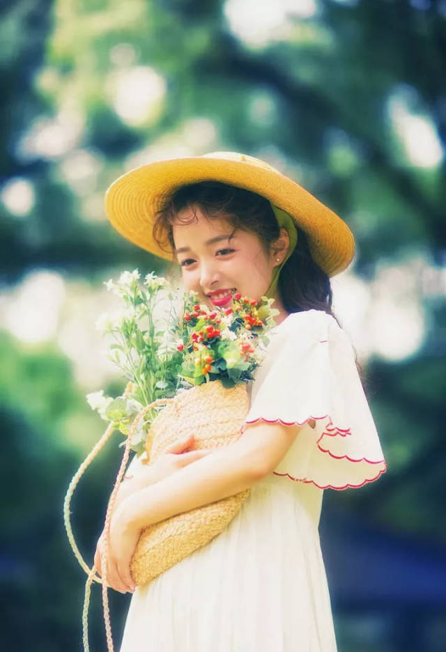 如何在秋天拍出让人心动的少女感?