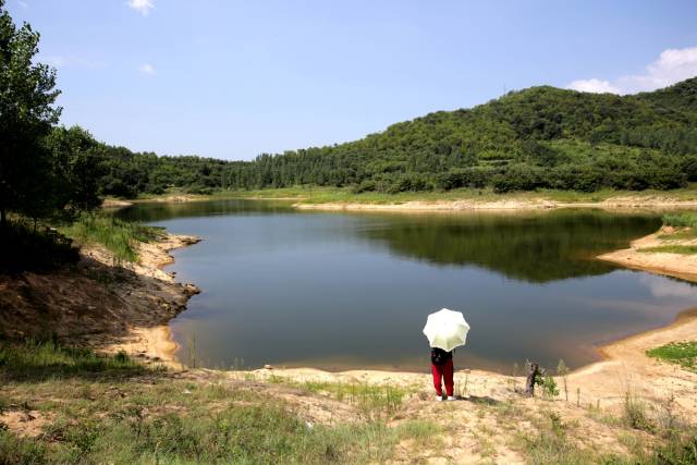 最終依靠著地圖的幫助,小分隊終於抵達了目的地——七里坪.