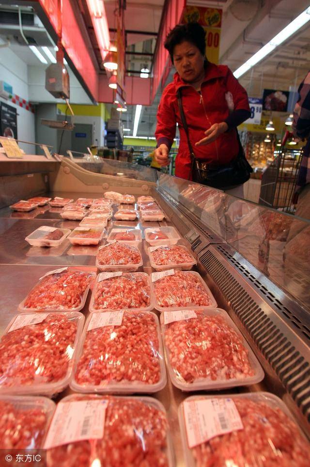 去超市买菜,最好别买这5种食物,超市工作人员:我们自己从不吃