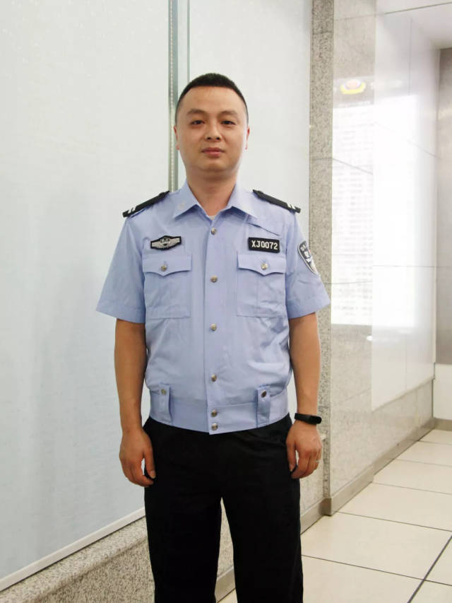 新式辅警执勤服装图图片