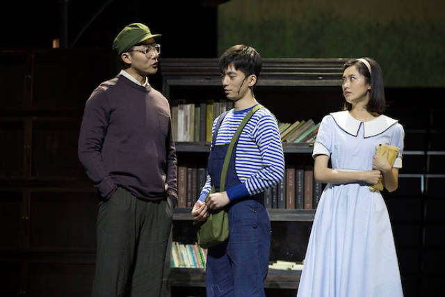 舞台剧《繁花》:四种爱情和人的本欲