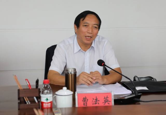 开封市人大常委会副主任曹法英到兰考县法院调研执行工作