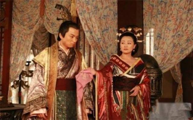 锤死吕后的相好审食其前淮南王骂出他的三条隐秘你该死