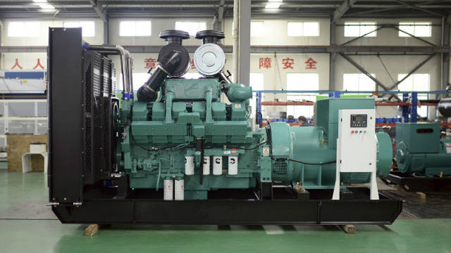 康明斯600kw柴油发电机组混合气过稀或过浓的表现症状有哪些