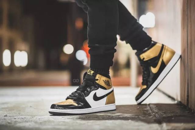 【在途現貨44碼】jordan aj1 gold top3黑金鴛鴦籃球鞋