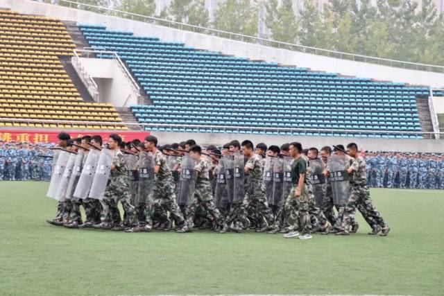 海軍手旗旗語表演