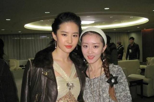 明星和普通人差距有多大一组明星与路人的合照告诉你真相