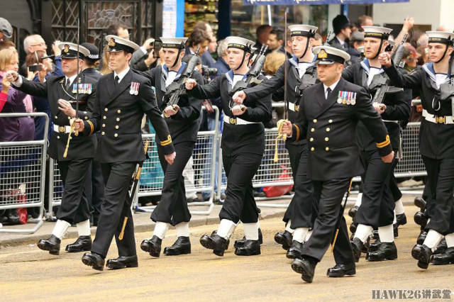 海军常服军衔为何在袖子上?这是大舰巨炮时代的实用设计