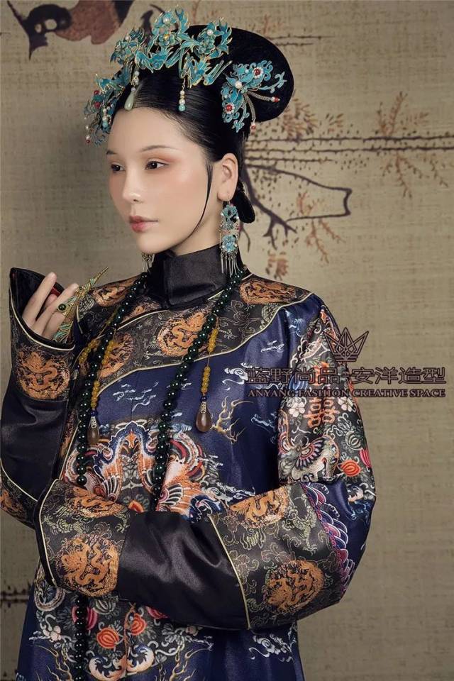2018最新清末明初女子造型图鉴,中秋节彻底转疯了!