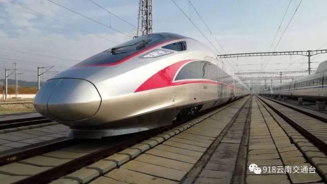 奔向彩云之南香港西九龙站开往昆明南g312次一路驰骋当天12时06分抵达