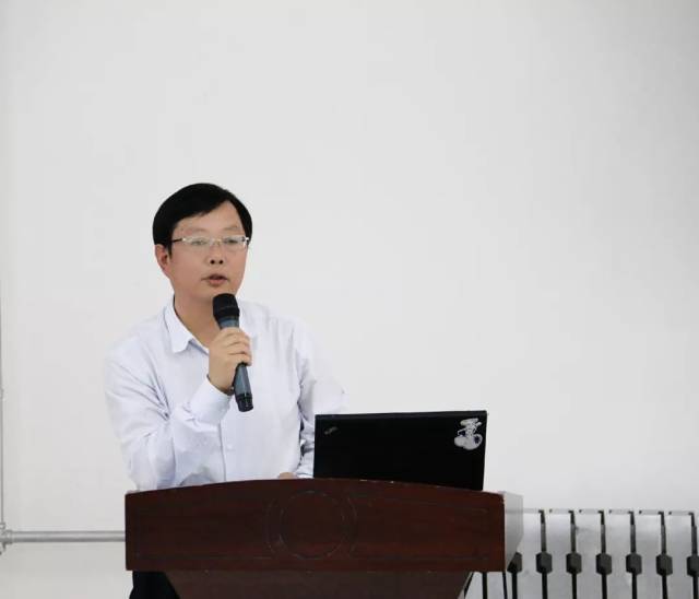 空港文旅总经理助理夏伟先生以及国家高级健康管理师唐佩老师