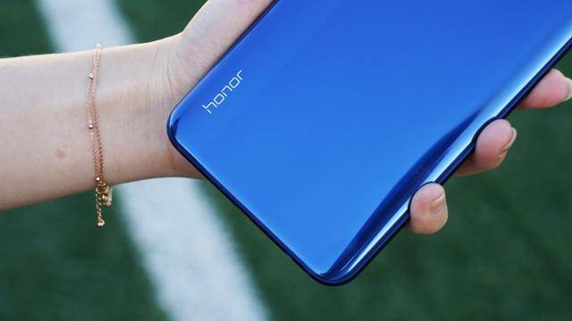 不止是掌上家庭影院!荣耀千元巨屏8x max上手,大屏感觉不一样